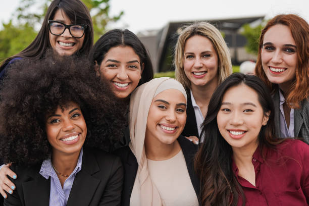 La Femme Moderne : Entre Force, Résilience et Accomplissement Personnel